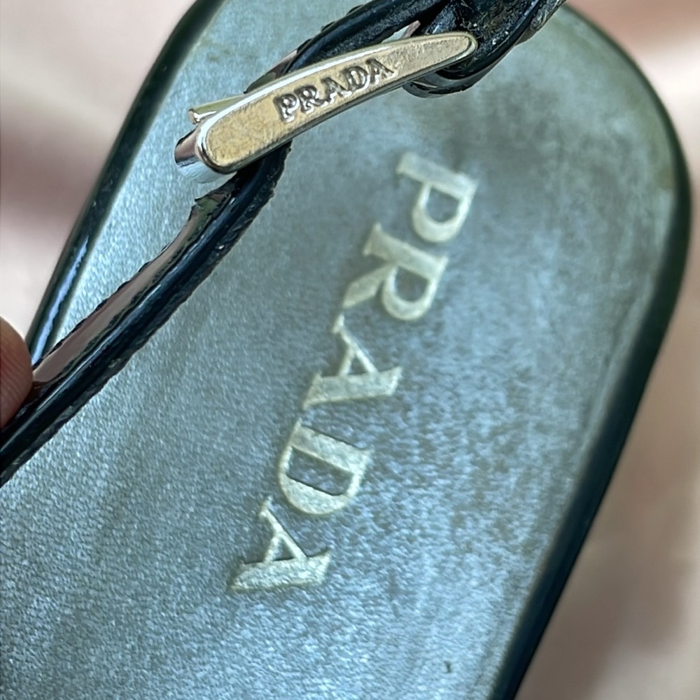 Vintage black Prada patent leather wedges with dust bag - Picture 10 of 16